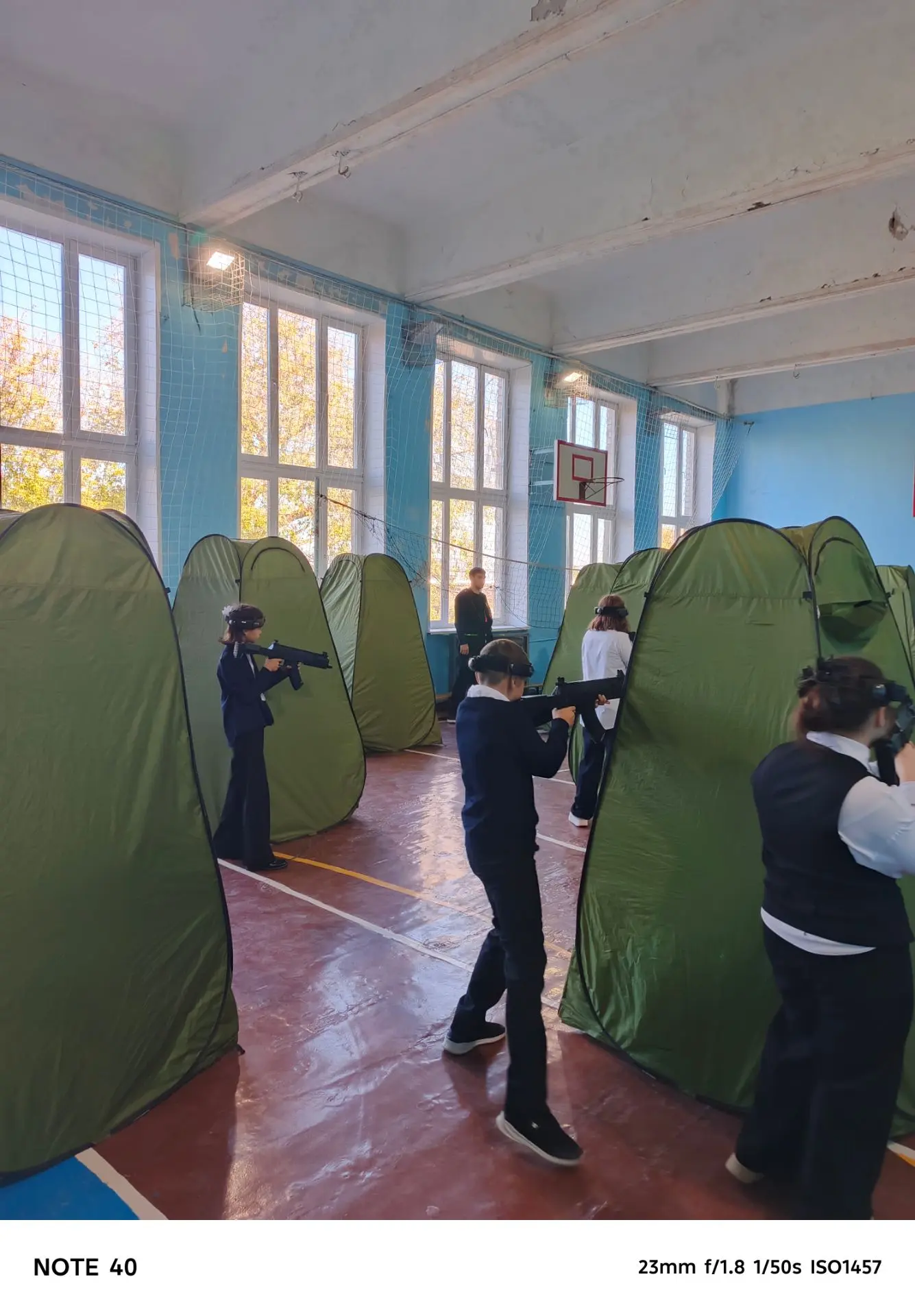 В школе прошли дружеские соревнования по лазертагу. Приняли участие еще не все, но впер...