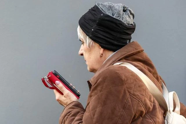 Не вешайте трубку: в Банке России назвали самые частые приёмы телефонных аферистов