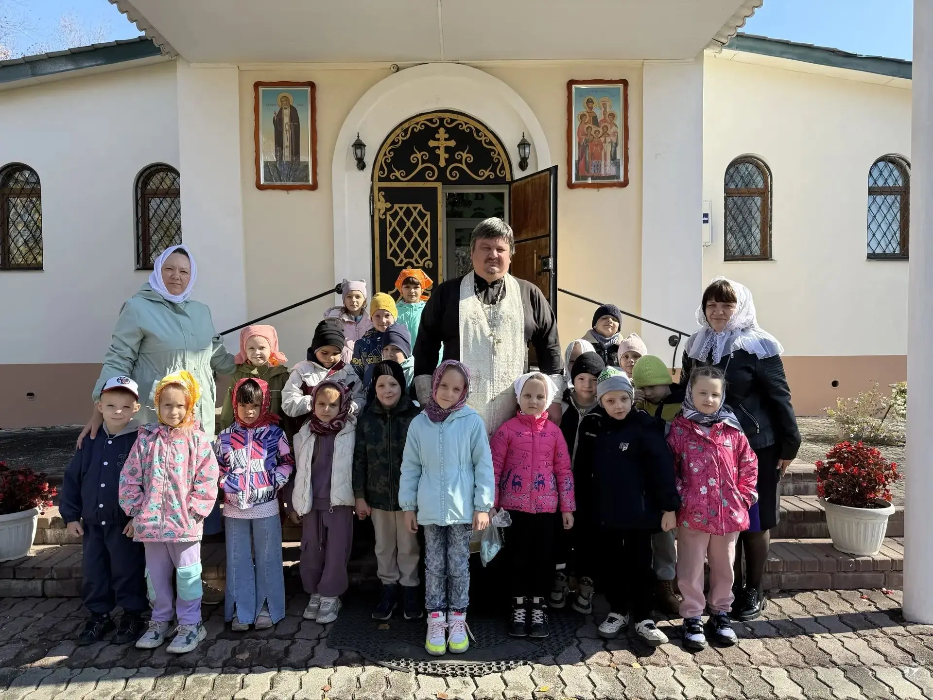Светлый праздник Покрова: экскурсия в Храм Серафима Саровского 🕊️