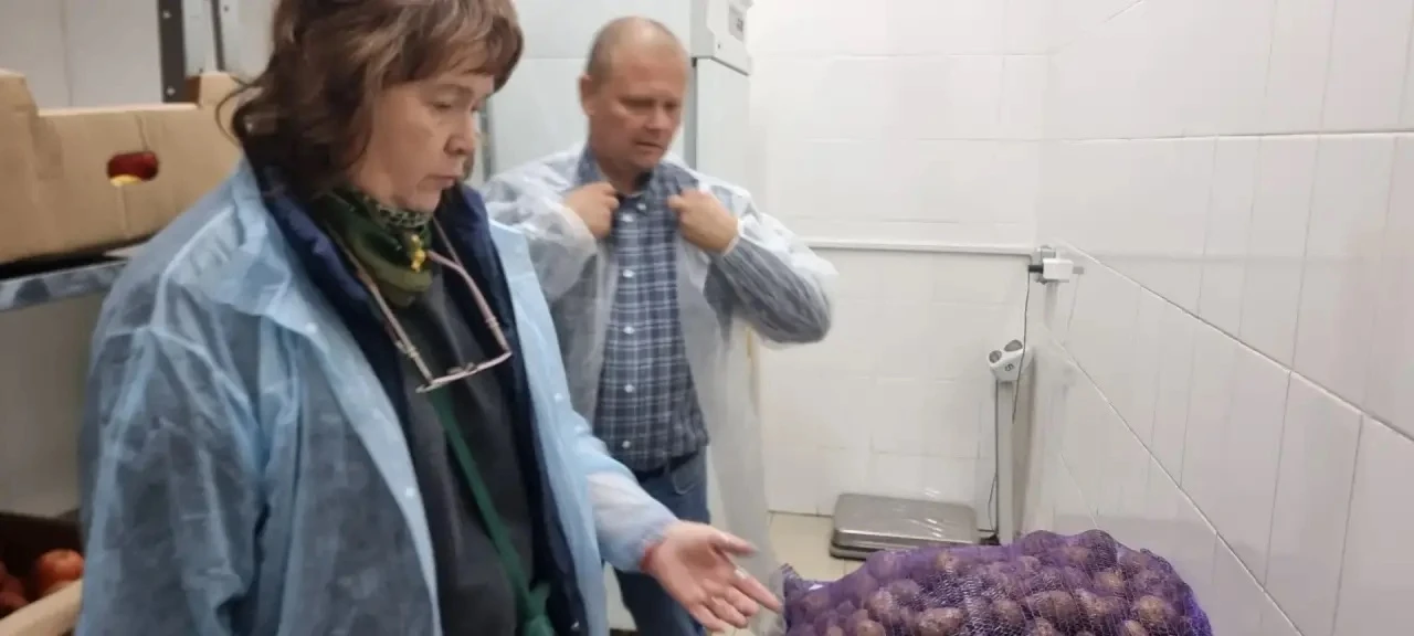 Сегодня в рамках депутатского контроля проинпектировали работу оператора питания, осуще...