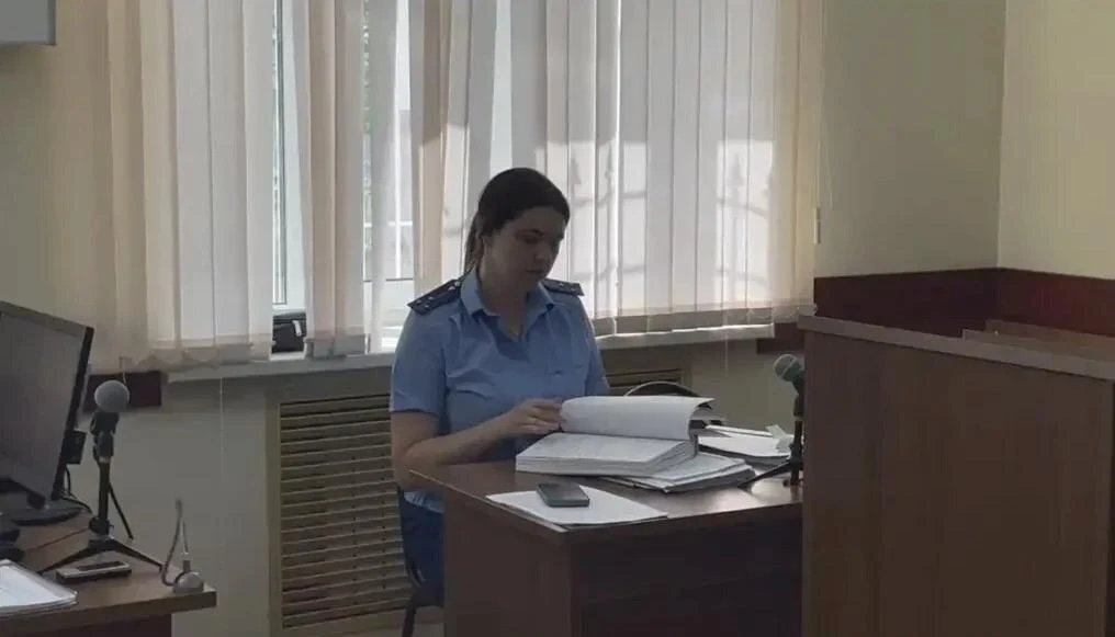 Двое молодых людей получили условные сроки за попытку угона