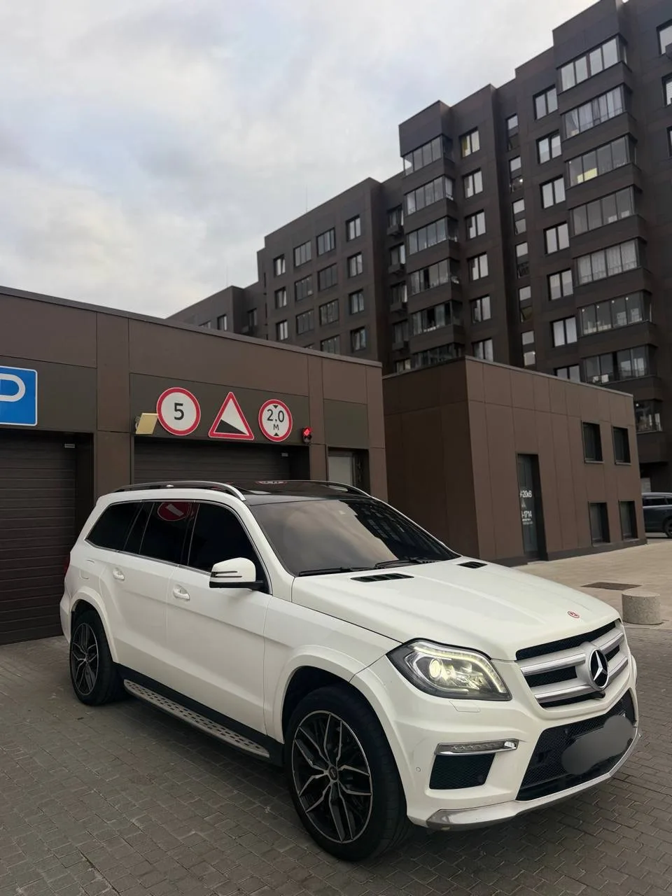 MERCEDES-BENZ GL350