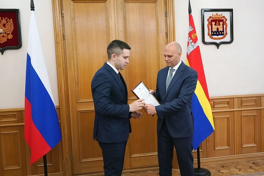 ❗ Медикам Калининграда вручили жилищные сертификаты