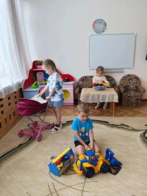 Воспитатель средней группы Родоманова Ю.В. провела с детьми очень трогательное и важное...