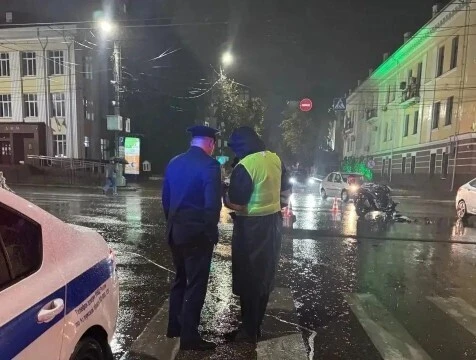 Водитель мопеда погиб в центре Калуги после столкновения с иномаркой