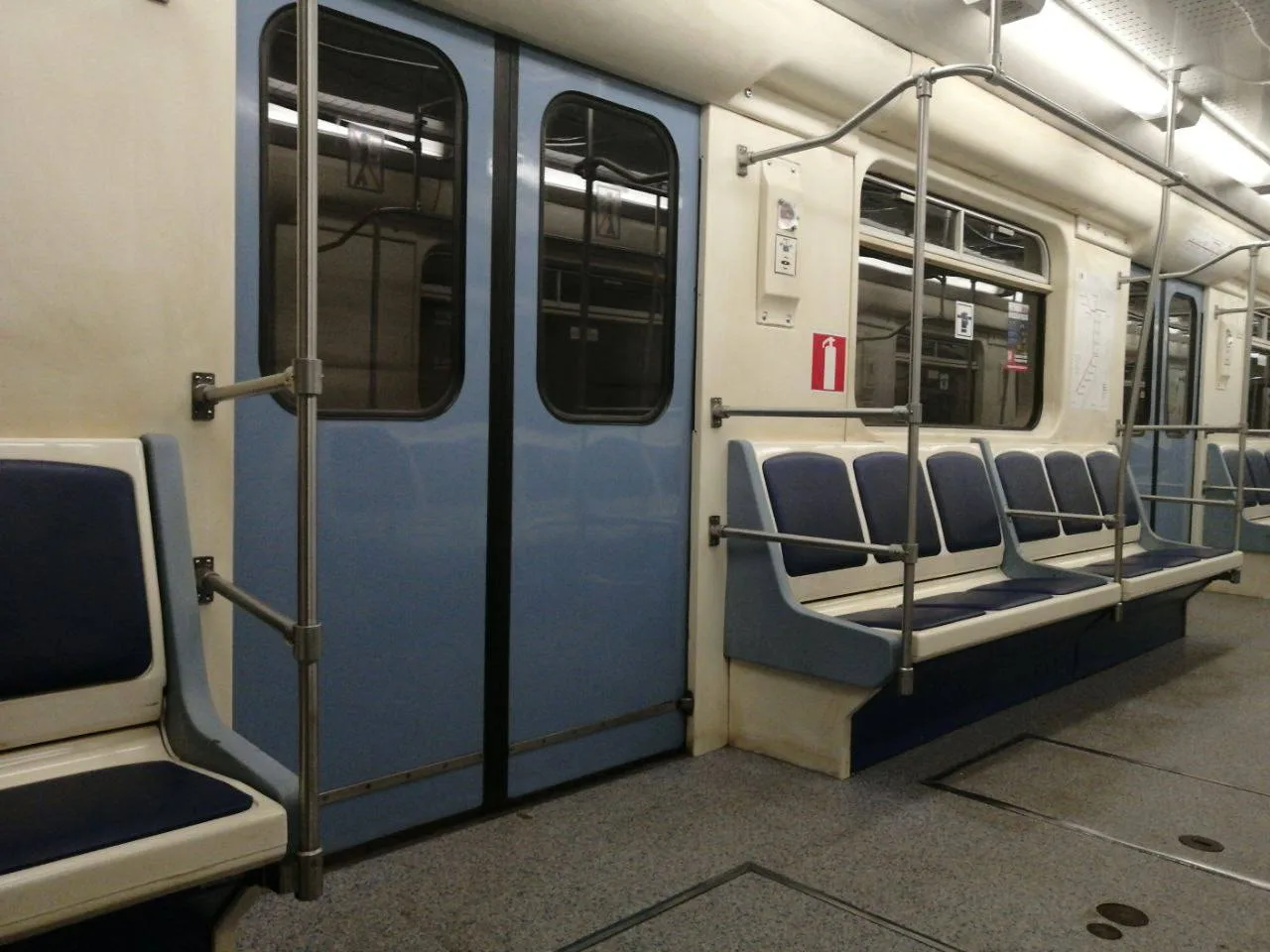 🚇 А у нас в Нижнем на станции метро «Ленинская» закрыли один из выходов