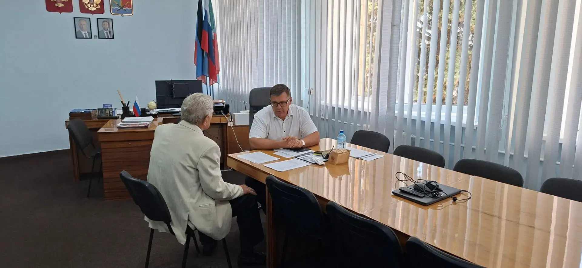 Провел личный приём граждан.