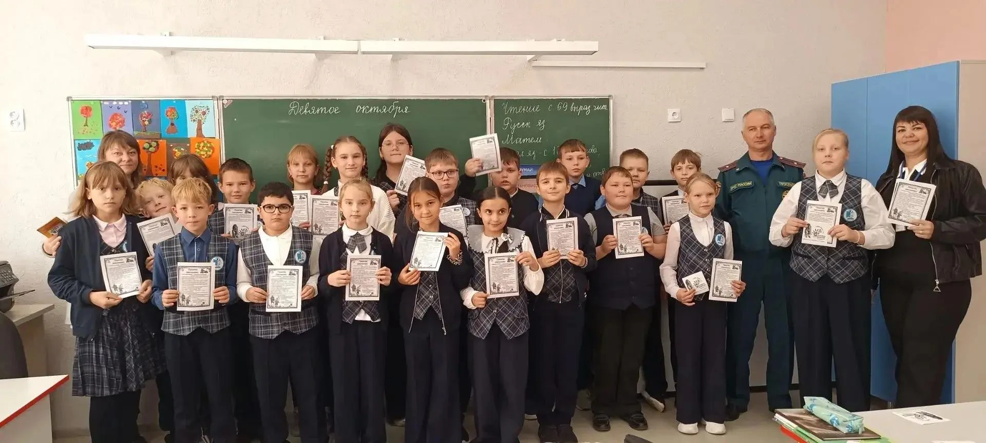 В рамках Единого дня безопасности специалисты отделения профилактики безнадзорности нес...