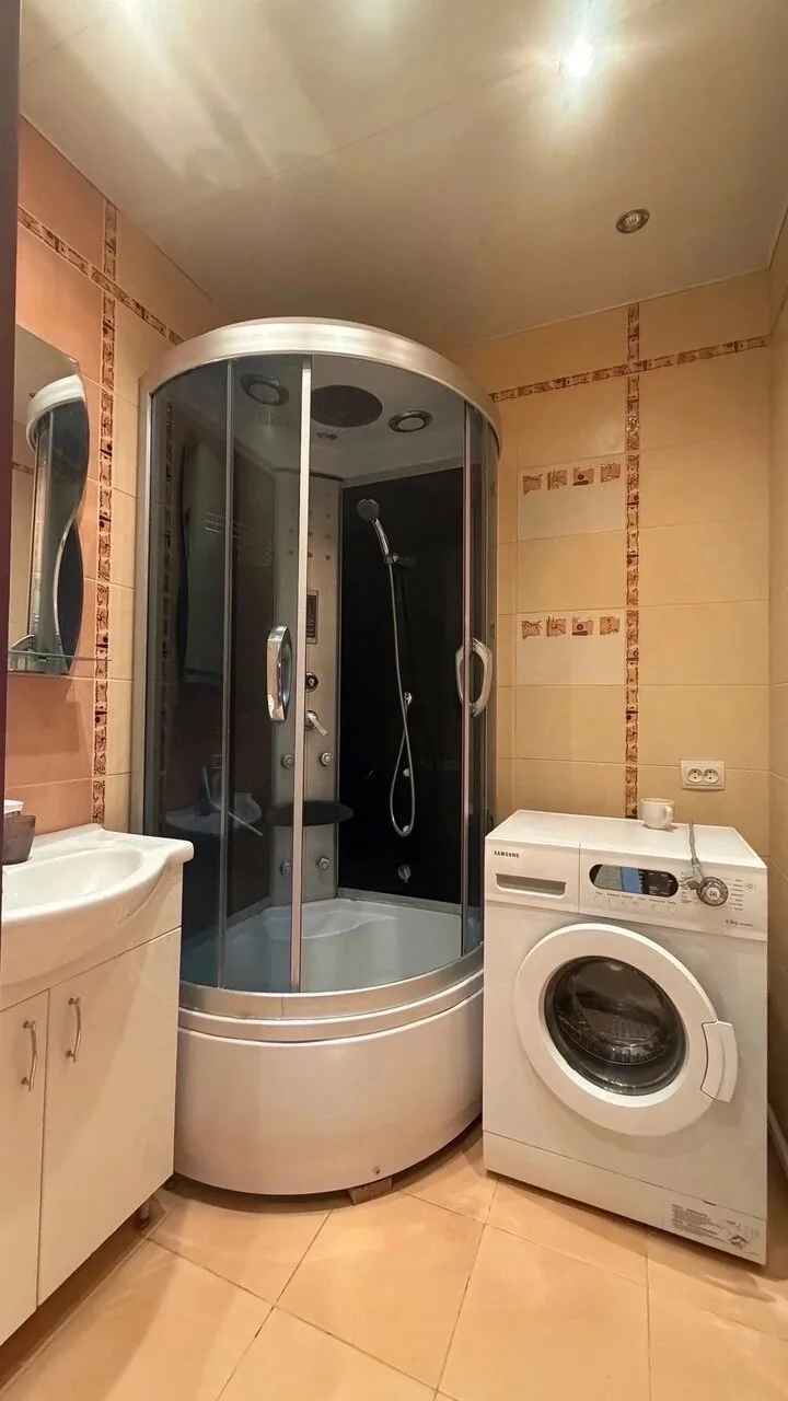 Продам 3-комнатную квартиру, 65,1 м², 5/9 эт. в Макеевке, м-н Солнечный, дом 28