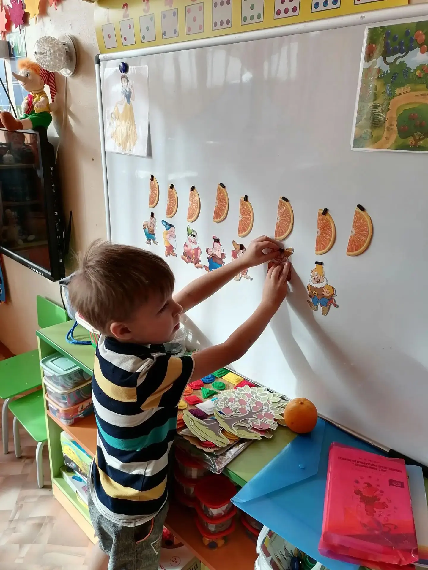 🍊 Сегодня  на занятии по ФЭМП дошкольники группы №4  весело и познавательно провели вр...