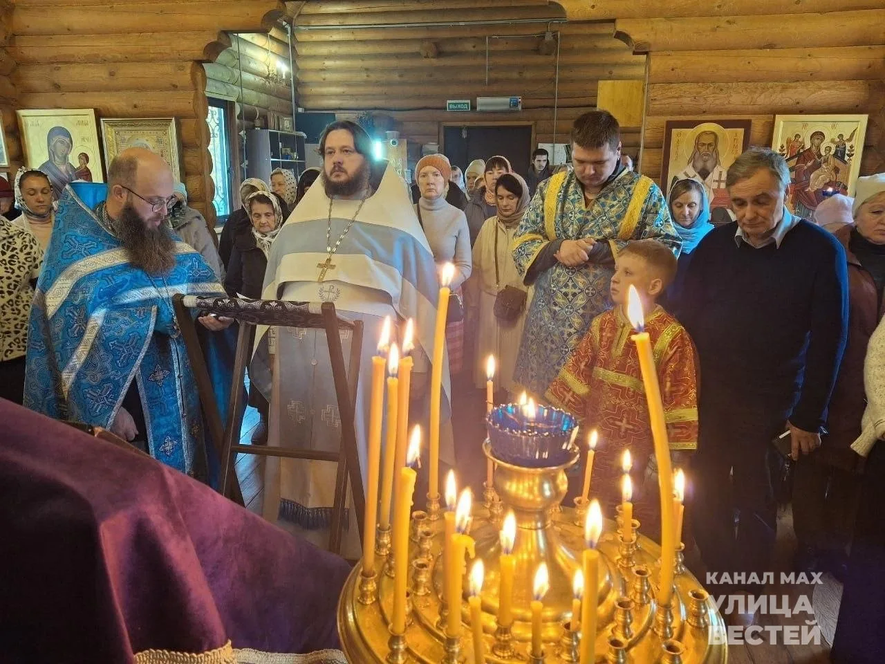 После атак на дата-центры в Калуге был совершён молебен, направленный на защиту от бесп...