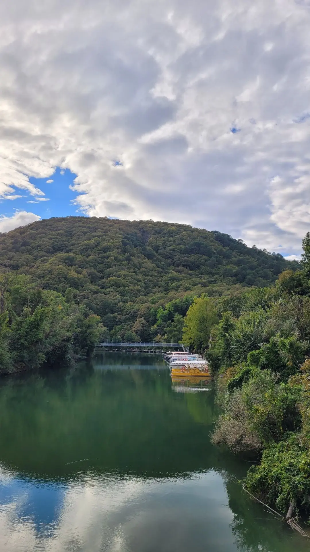 Архипо-Осиповка октябрь 2026 года 🍂 река Вулан 💦 Фото: Виктория Попова