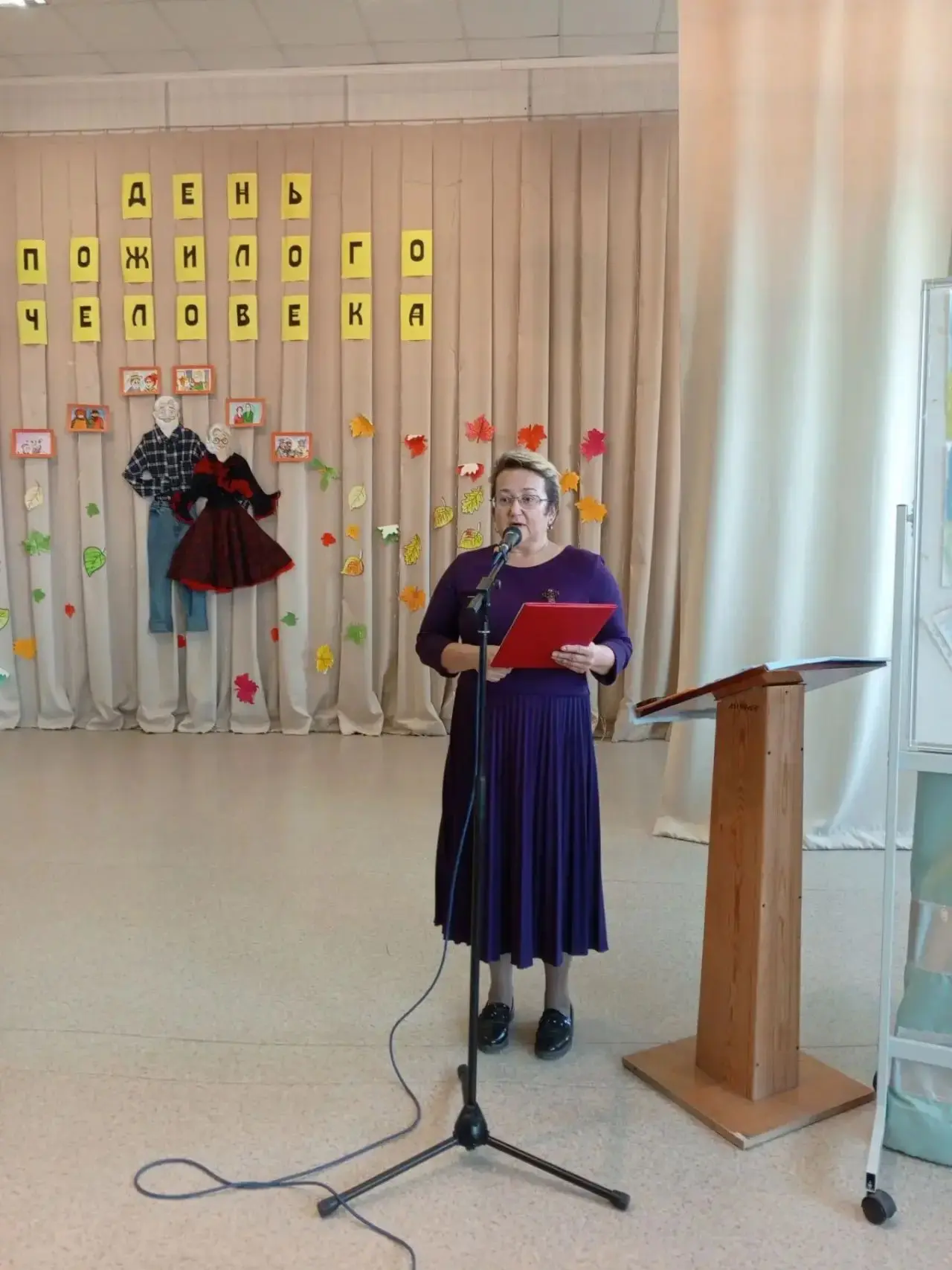 В Доме социального обслуживания для жителей, сотрудники "Покровского Дома культуры" про...