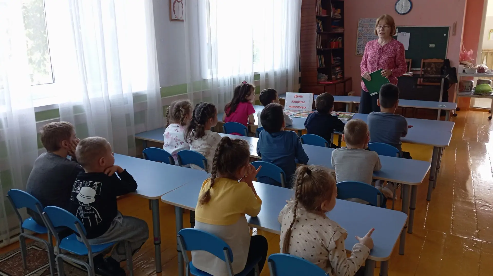 7 октября библиотекарь Цветочненской сельской библиотеки провела познавательную игру "З...