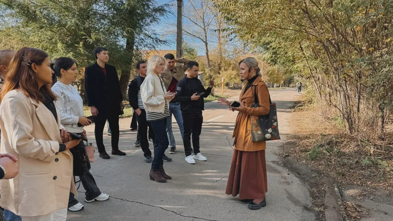 Студенты прошли экскурсией по «Американке»