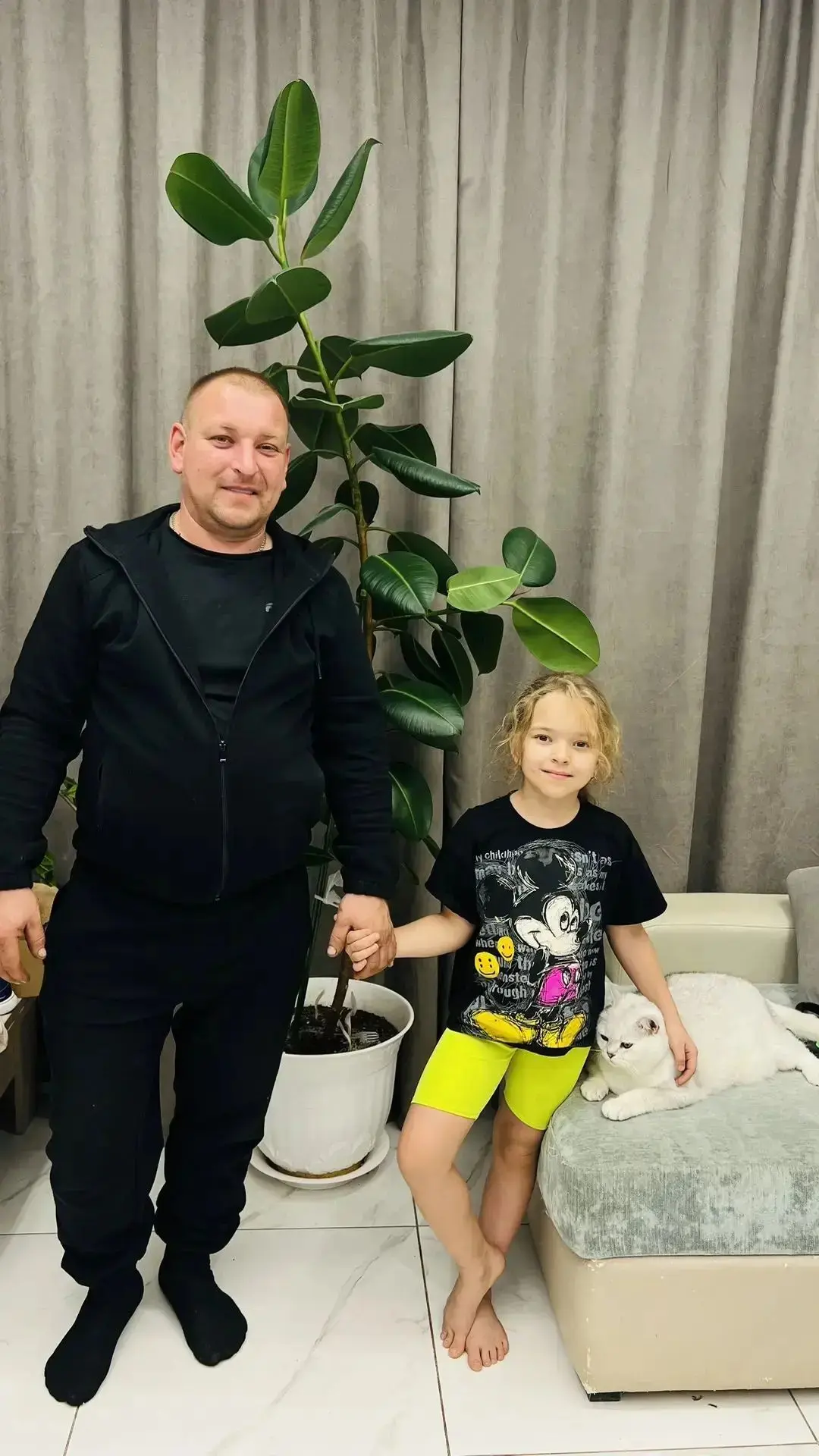 💙 Алексеева Валерия, ученица 2 «Б» класса, участвует в челлендже «День отца»! 👨‍👧