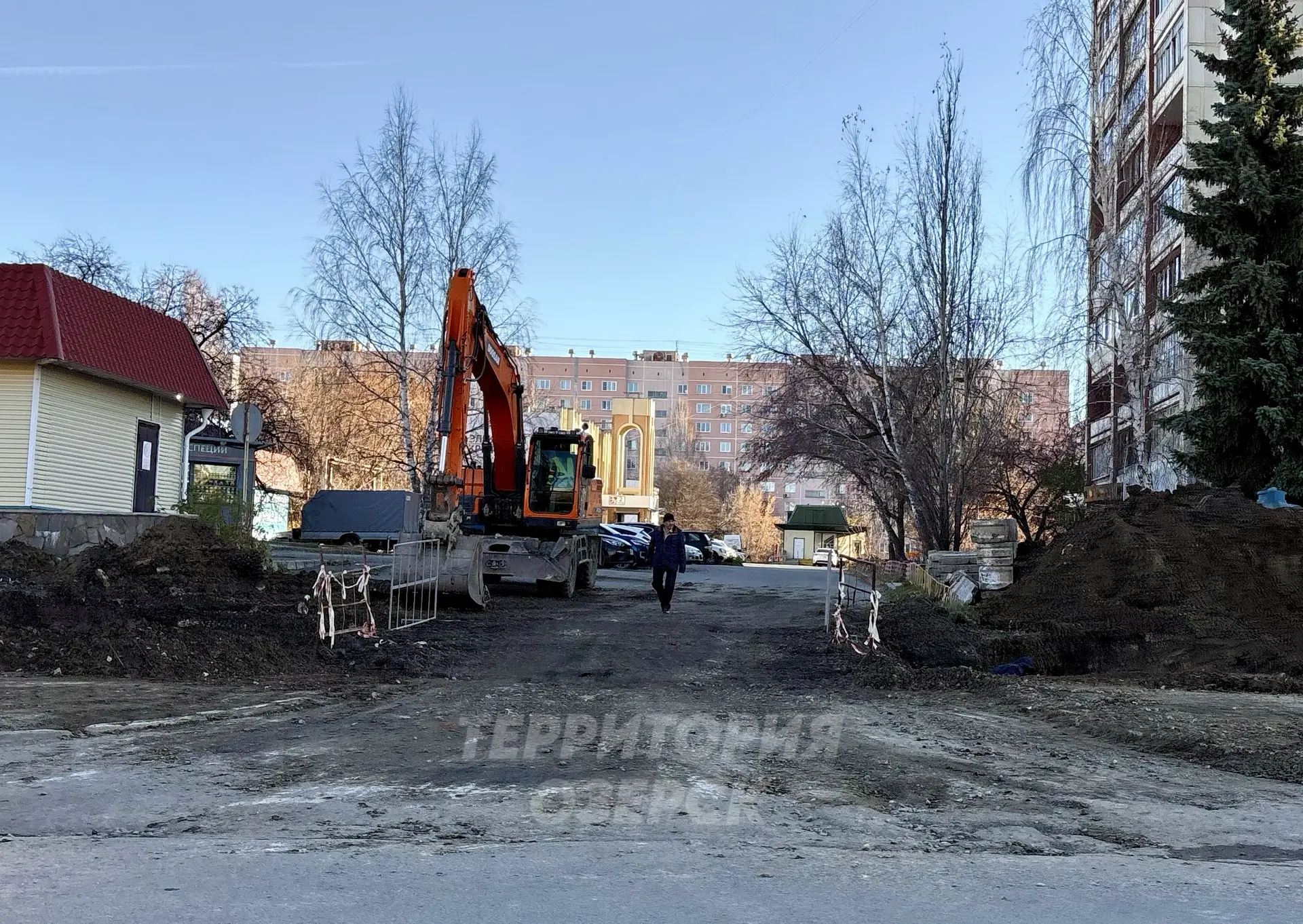 Проезд к Сбербанку с проспекта Карла Маркса открыт.