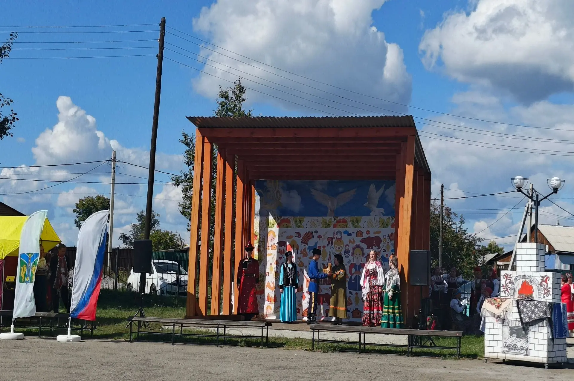 6 сентября посёлок Залари стал центром большого культурного события — народного гуляния...