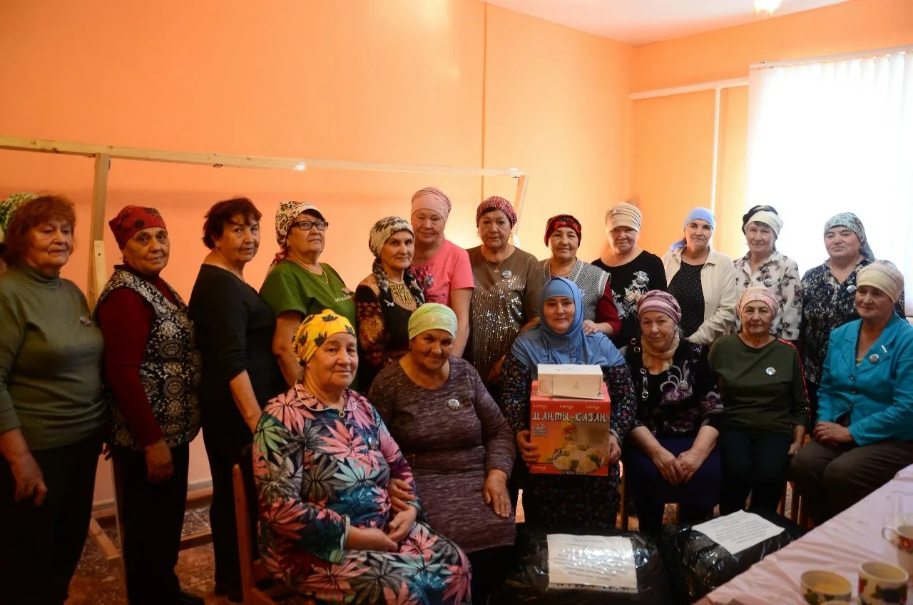 В волонтёрском клубе «Изгелек. Своих не бросаем» села Аскино продолжается работа по ока...