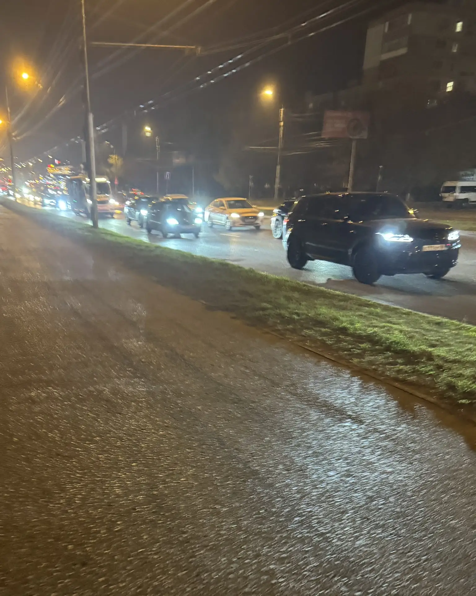Проспект Строителей. Не доезжая Олимпа напротив пожарной части в сторону Арбеково раско...