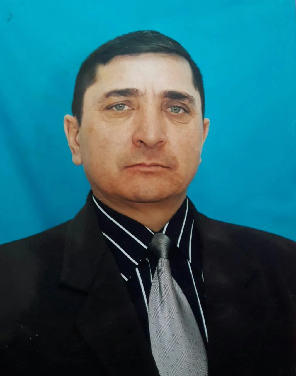 Таулыҡай мәктәбенең алдынғы ҡарашлы уҡытыусыһы, ауылдың абруйлы ир-уҙаманы, өлгөлө ғаил...