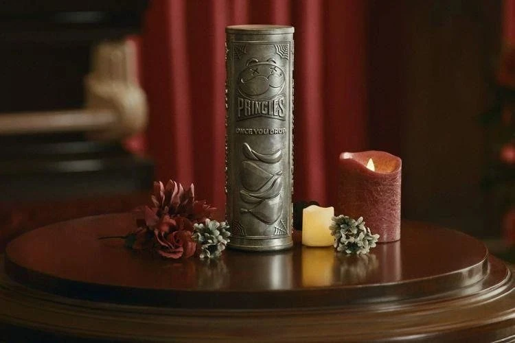 😳Pringles дарят 200-летний запас чипсов, если вы подпишите завещание, в котором указан...