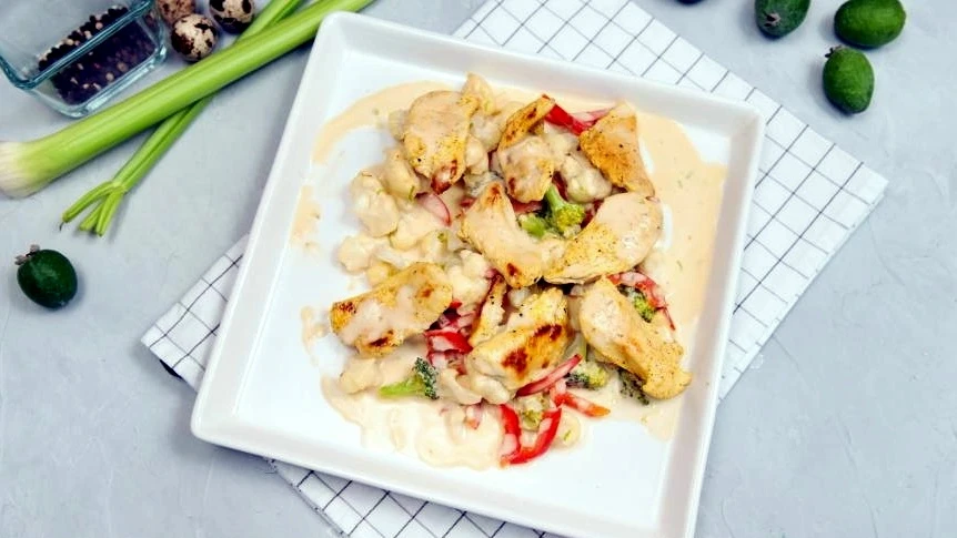 🥦Индейка в нежном соусе карри с брокколи