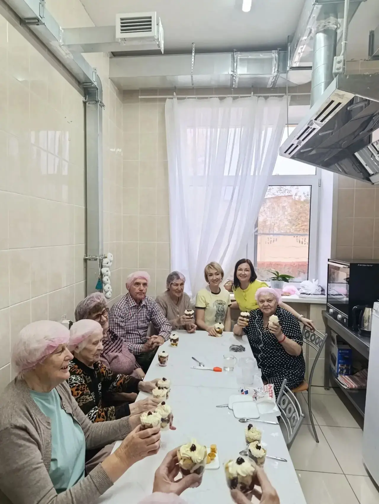 Сотрудники аппарата Уполномоченного посетили пансионат для пожилых людей в посёлке Садовый