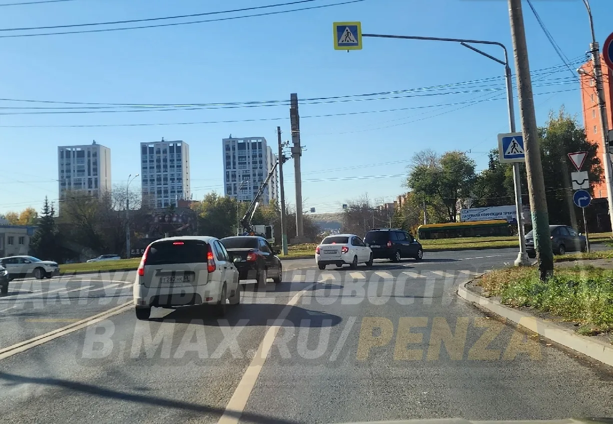 На Океане, на кругу, где установлен памятник " Орден Победы", установили еще одну камеру.