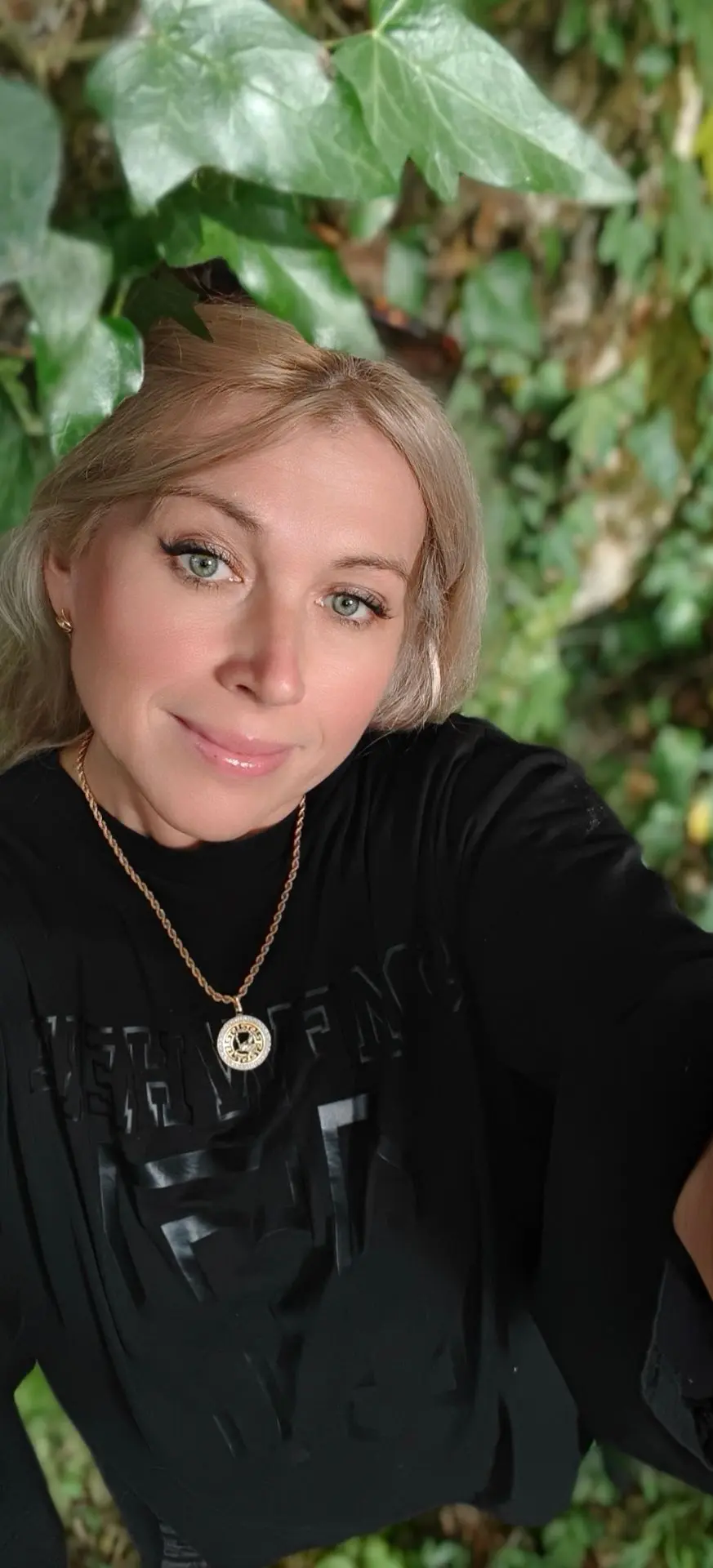 Иногда для счастья нужно совсем немного: два дня, лес, море и люди, с которыми хорошо м...
