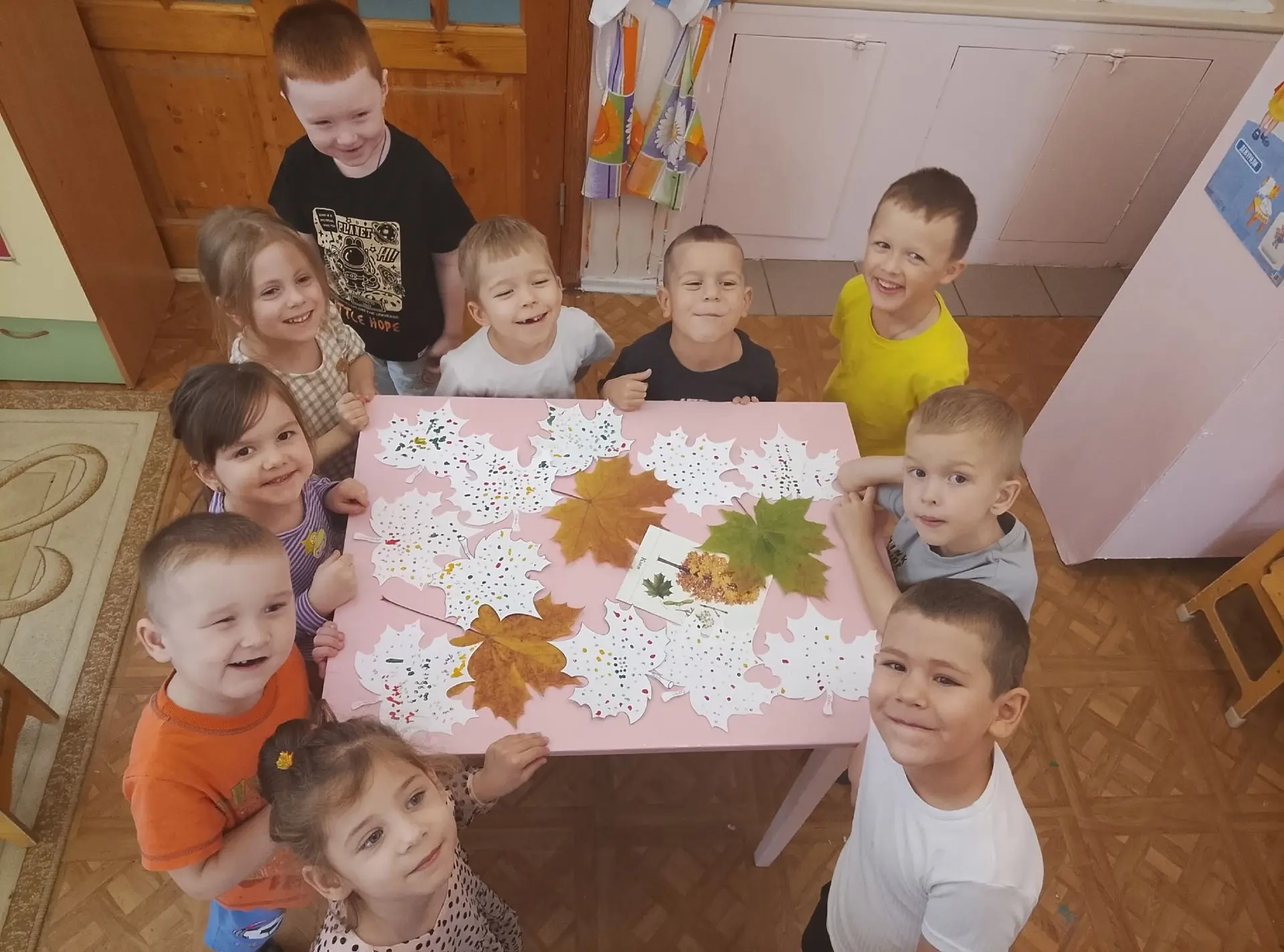 🎨 Рисуем ватными палочками!