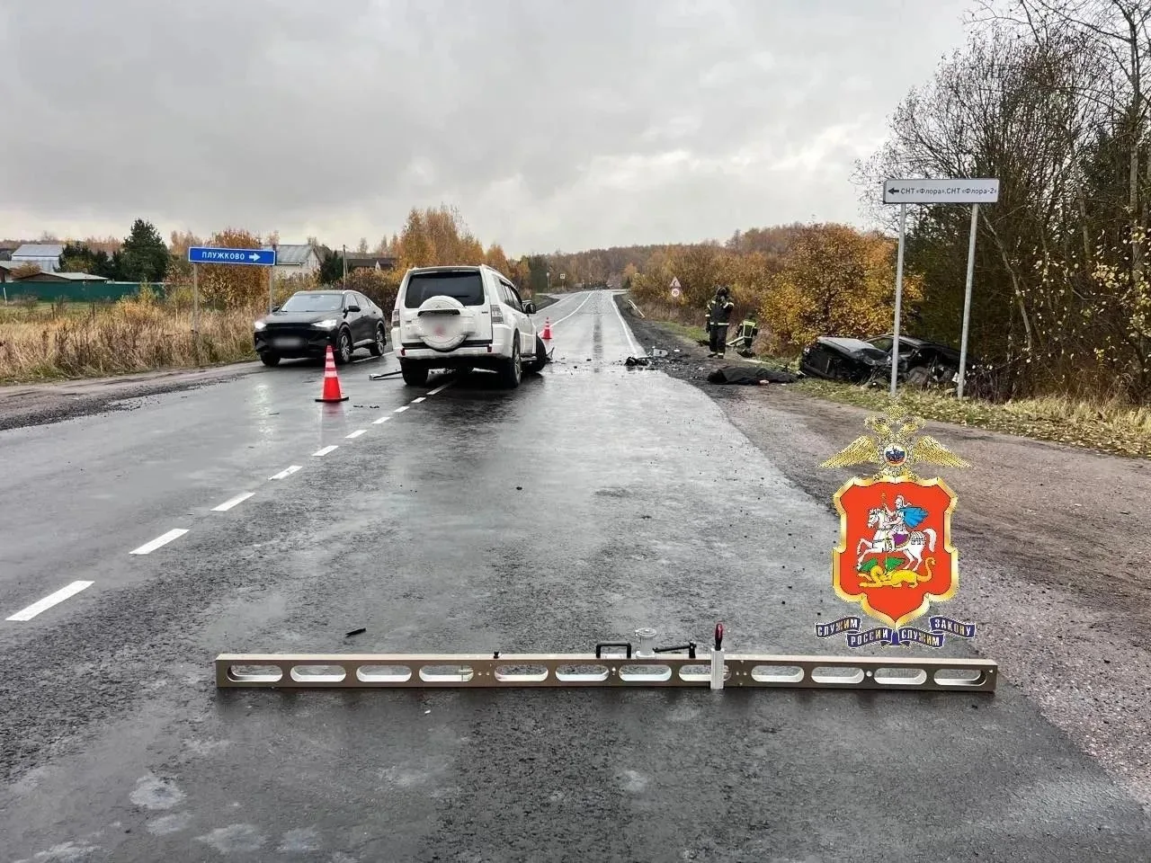 В Чехове 2 внедорожника столкнулись лоб в лоб, в результате есть погибший.