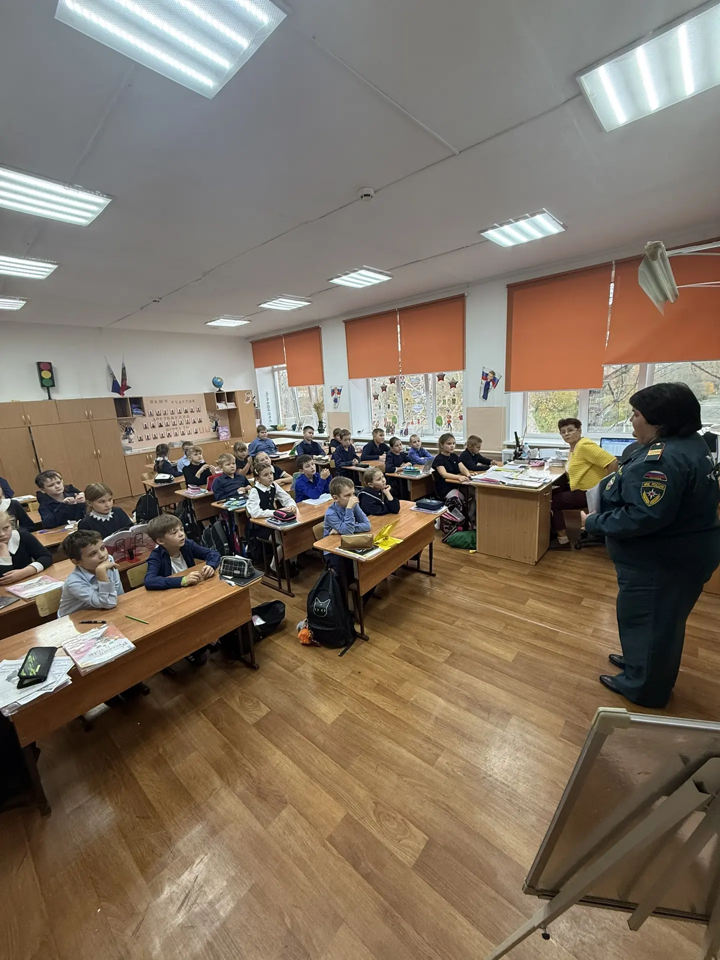 🚒 Сегодня в нашей школе прошла очень полезная и по-настоящему живая беседа с диспетчер...