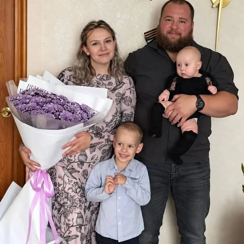 👨‍⚕️ Врач-неонатолог Антон Кочиев рассказал о семье и об акции «Папы рулят»