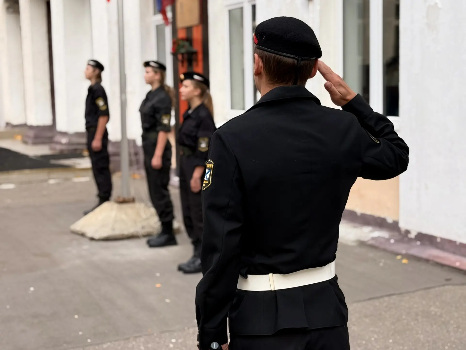 🇷🇺 Церемония поднятия Государственного флага Российской Федерации!