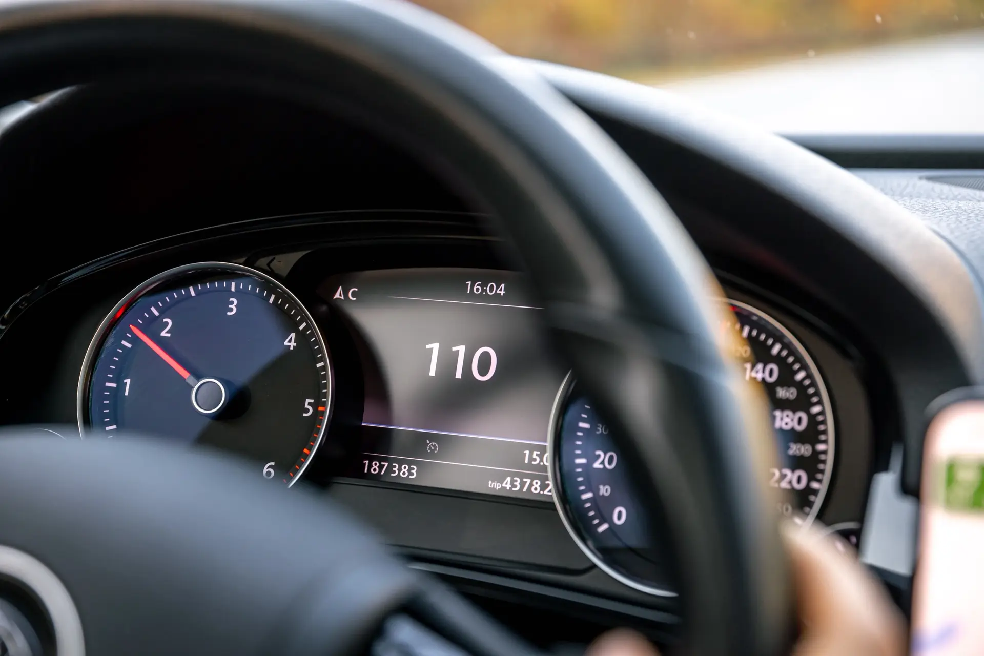 🚗 В России хотят снизить порог превышения скорости без штрафа с 20 до 5 км/ч