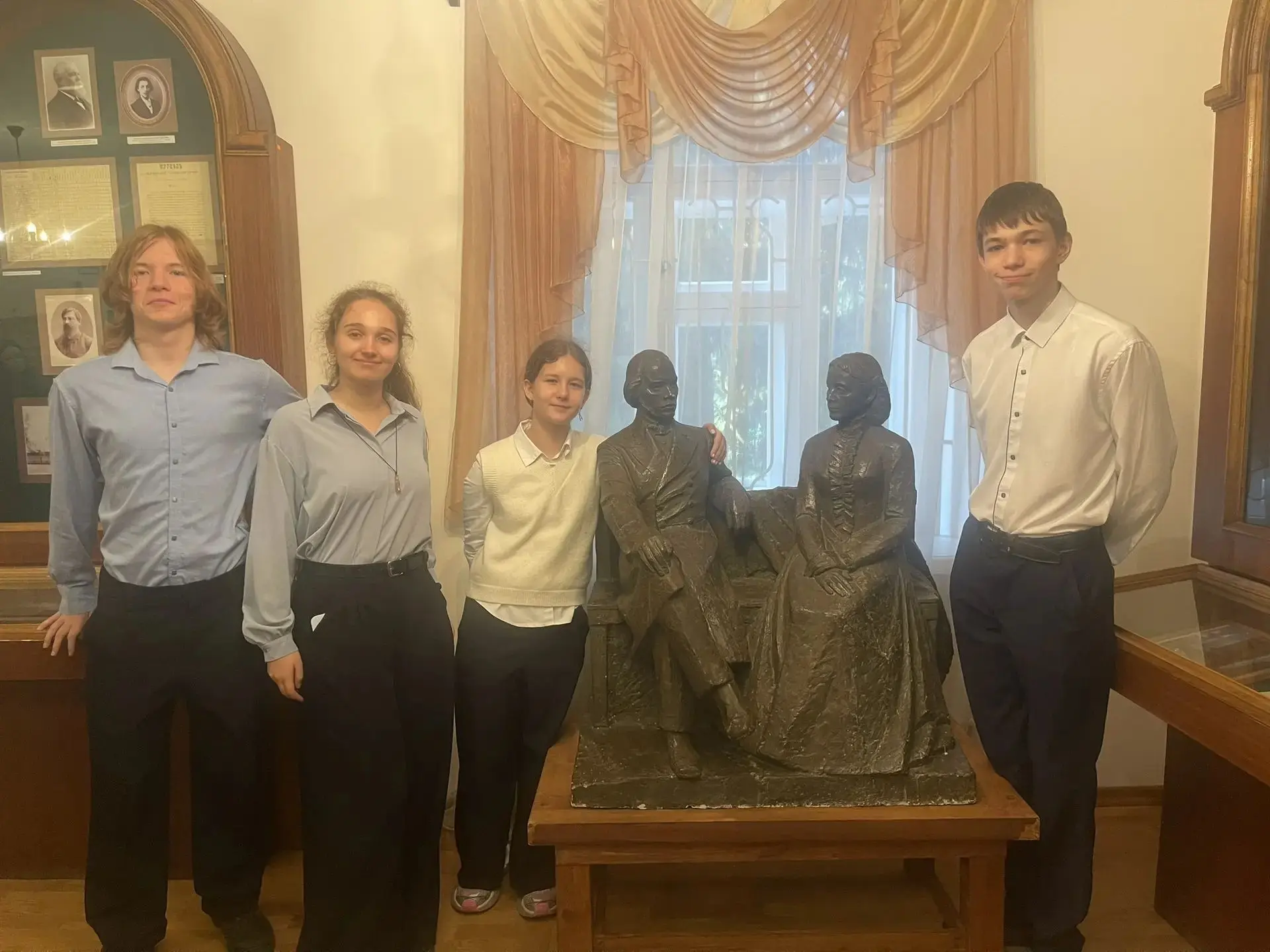 В рамках подготовки к городскому конкурску #Знатоки_родного_края команда обучающихся в ...