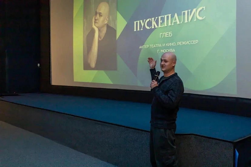 🎥 Глеб Пускепалис предложил провести в Саратове премию «Поступок»