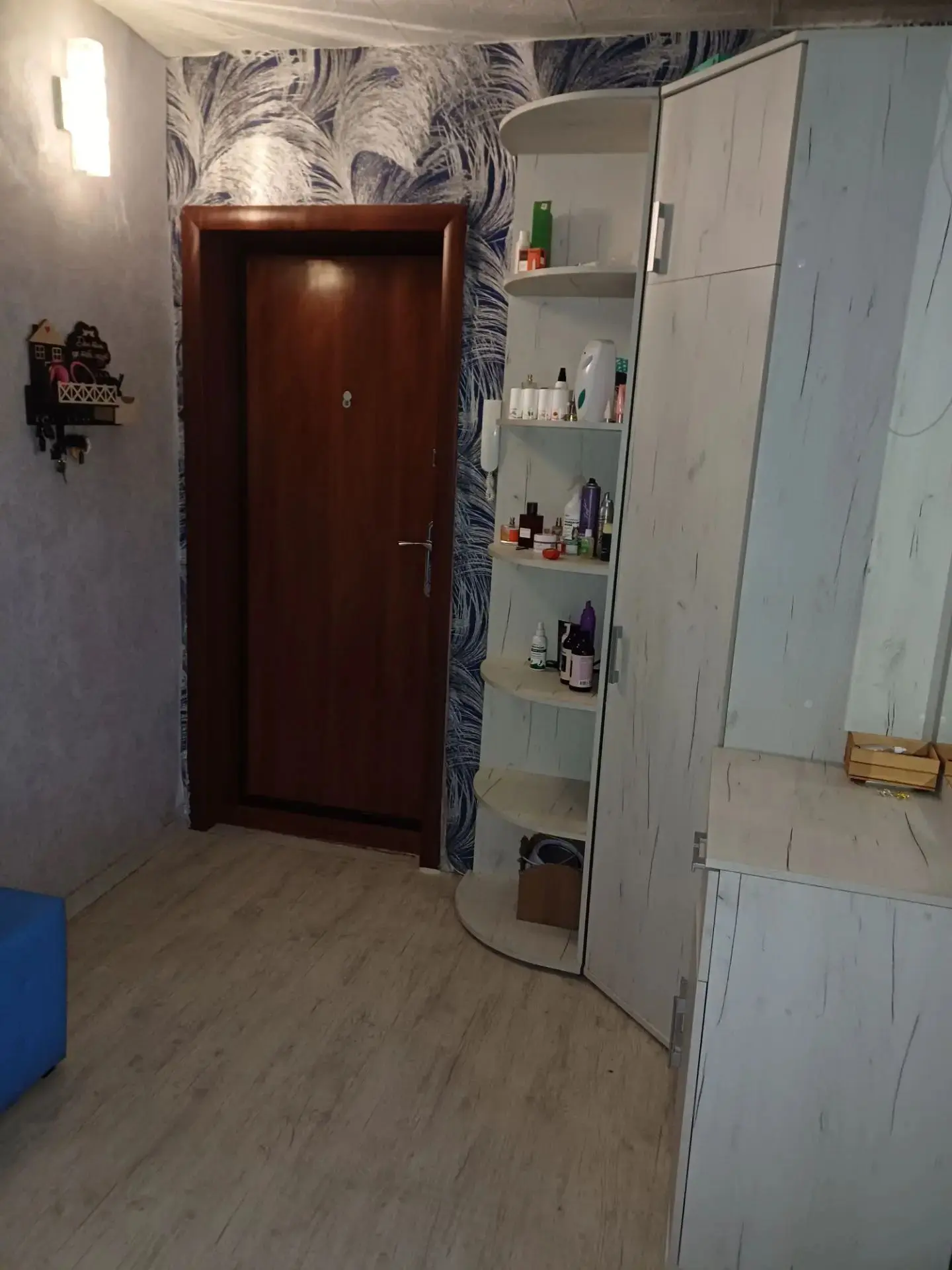 Продется трёхкомнатная квартира в городе Саянск  микрорайоне Олимпийский дом 2 . Кварти...