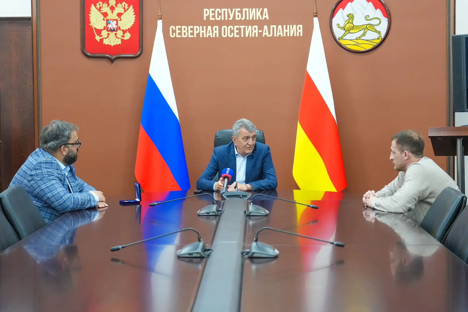Глава РСО – Алания Сергей Меняйло провёл встречу с директором филиала ВГТРК ГТРК «Алани...