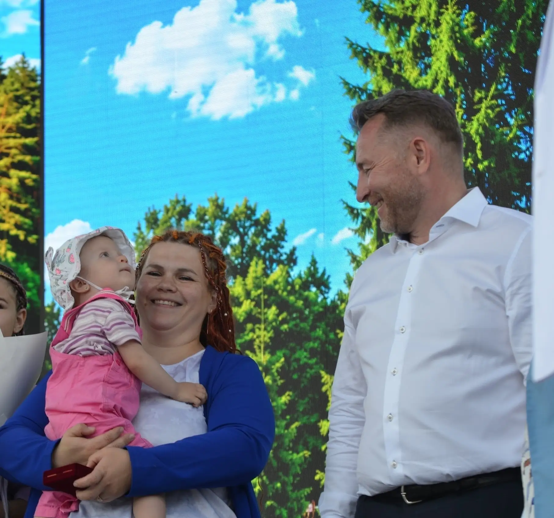 Сегодня свой день рождения отмечает наш земляк, депутат Законодательного собрания Сверд...