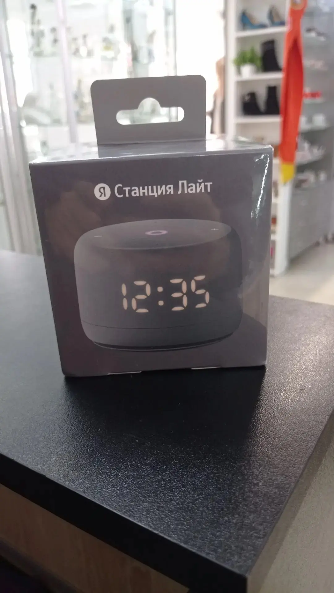 Яндекс станция Лайт с часами