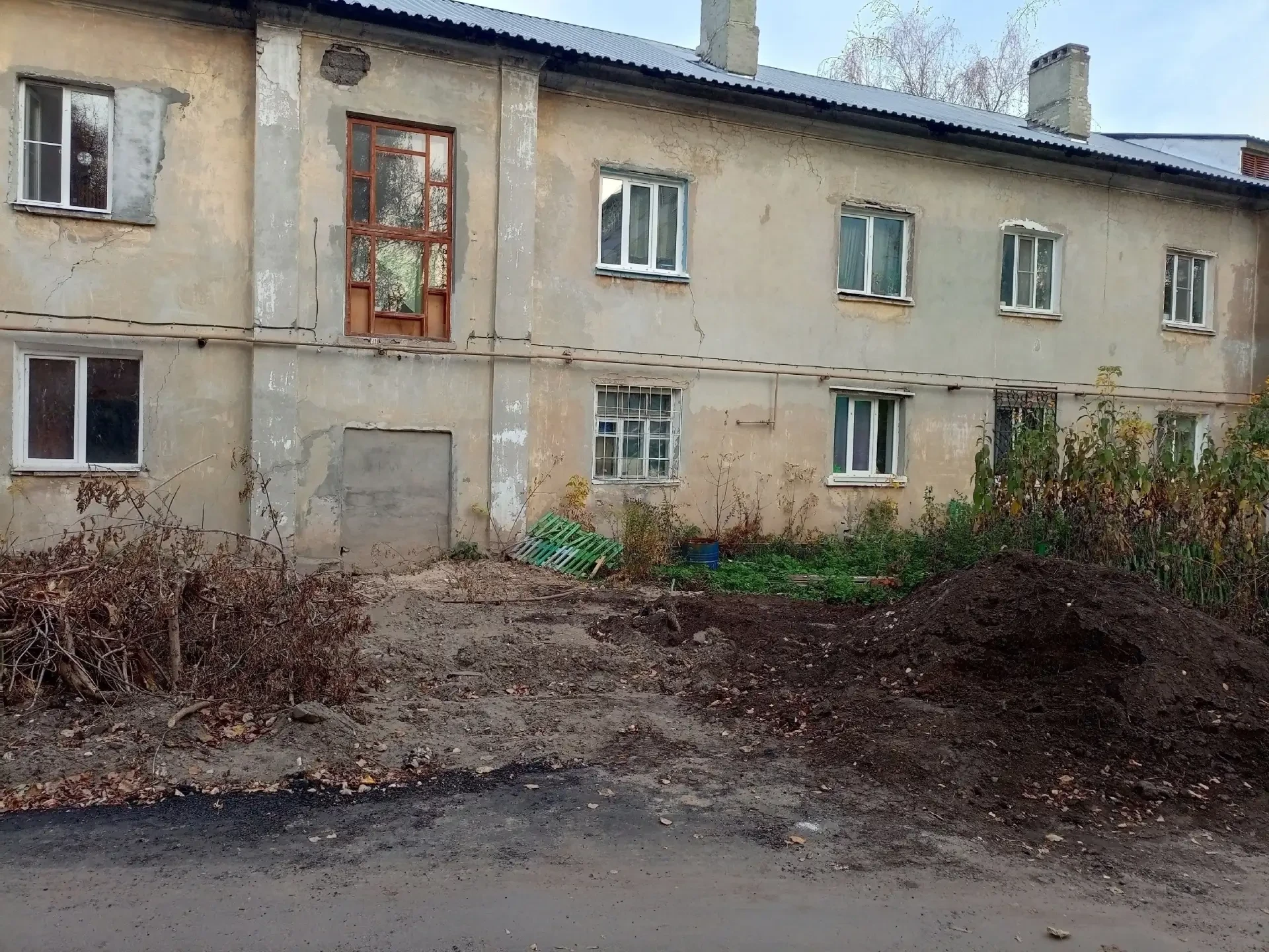 💧 Деревья вырубили при замене труб