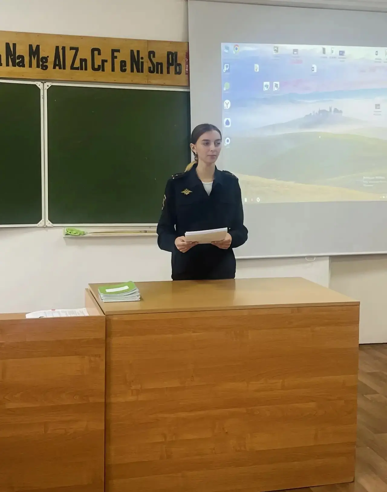 В Новосибирской области полицейские провели беседу и викторину со школьниками по ПДД