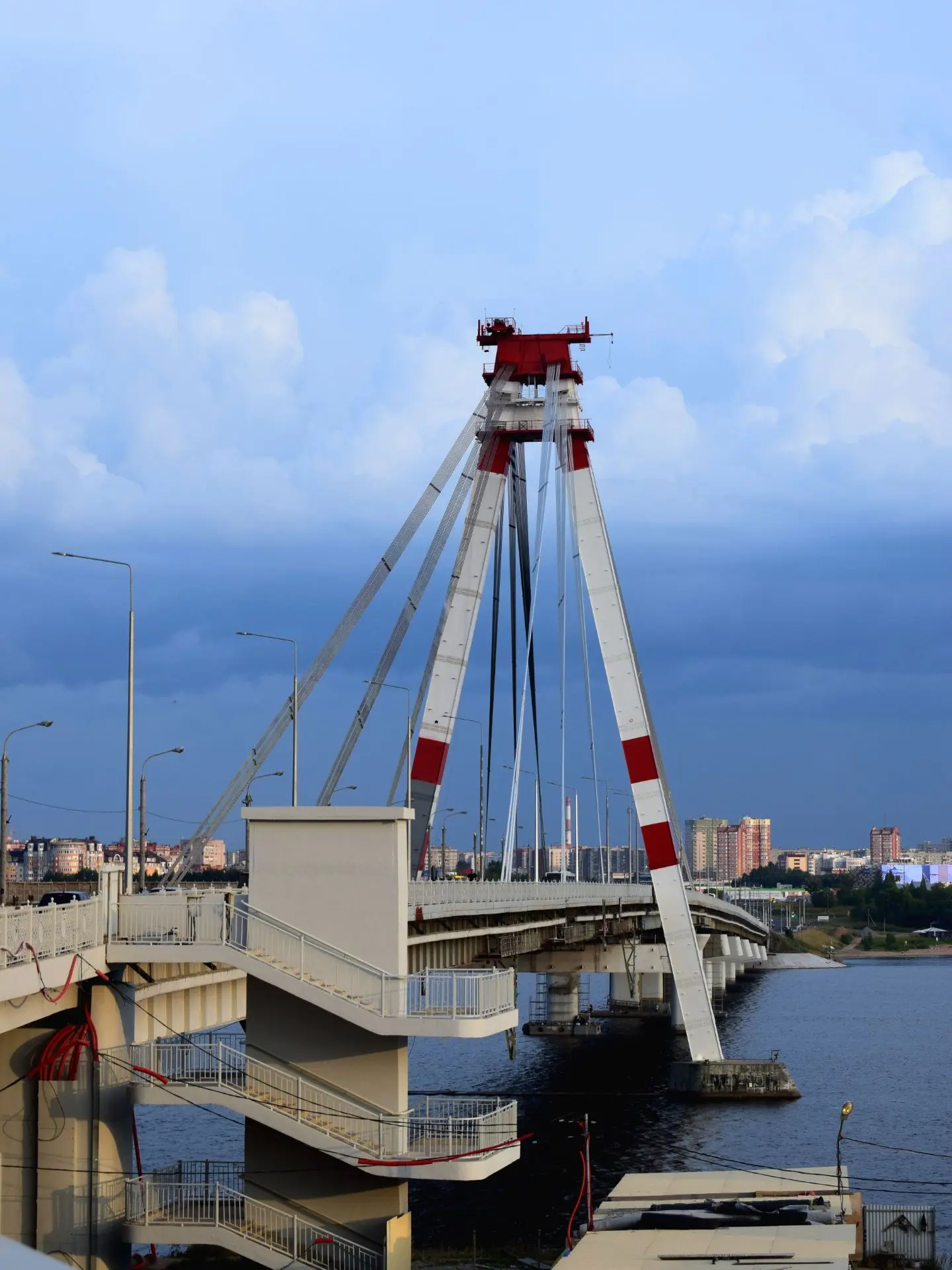 В Череповце на эту ночь перекроют Октябрьский мост для нанесения временной разметки.