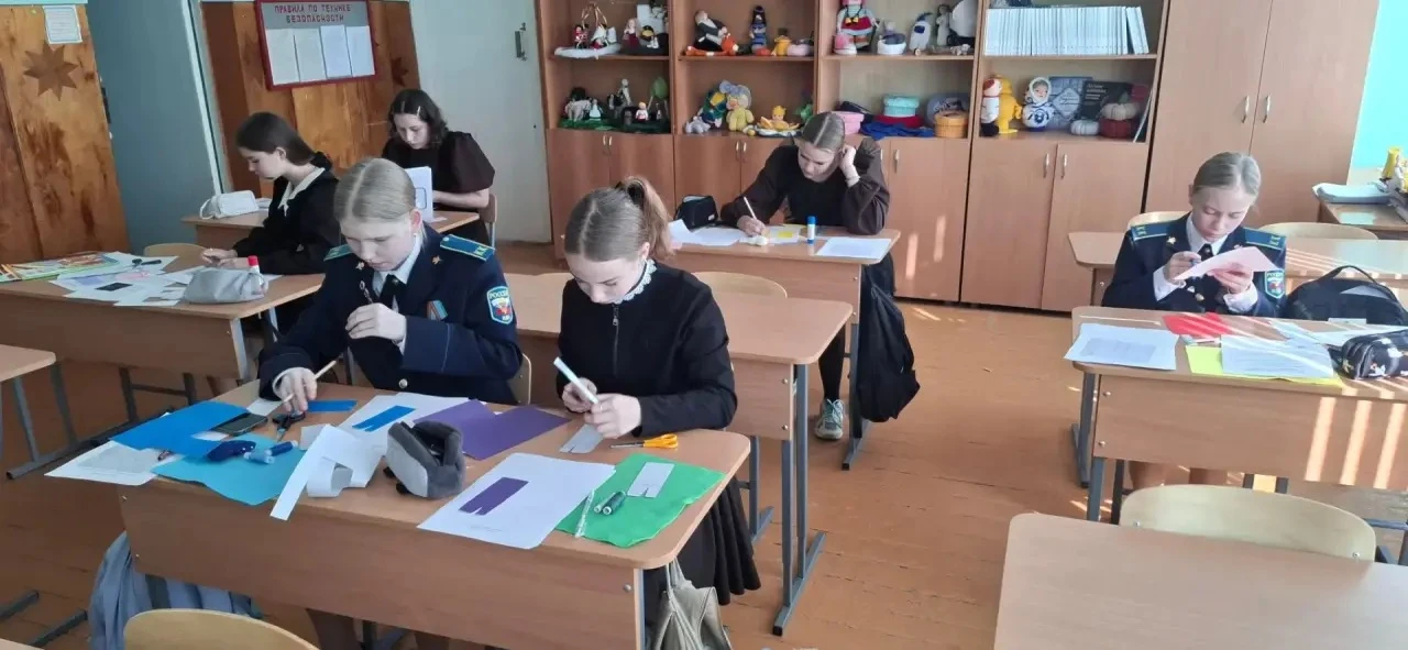 🪡🧶Учащиеся МБОУ СОШ №2 г. Никольска приняли участие в школьной олимпиаде по технологии!