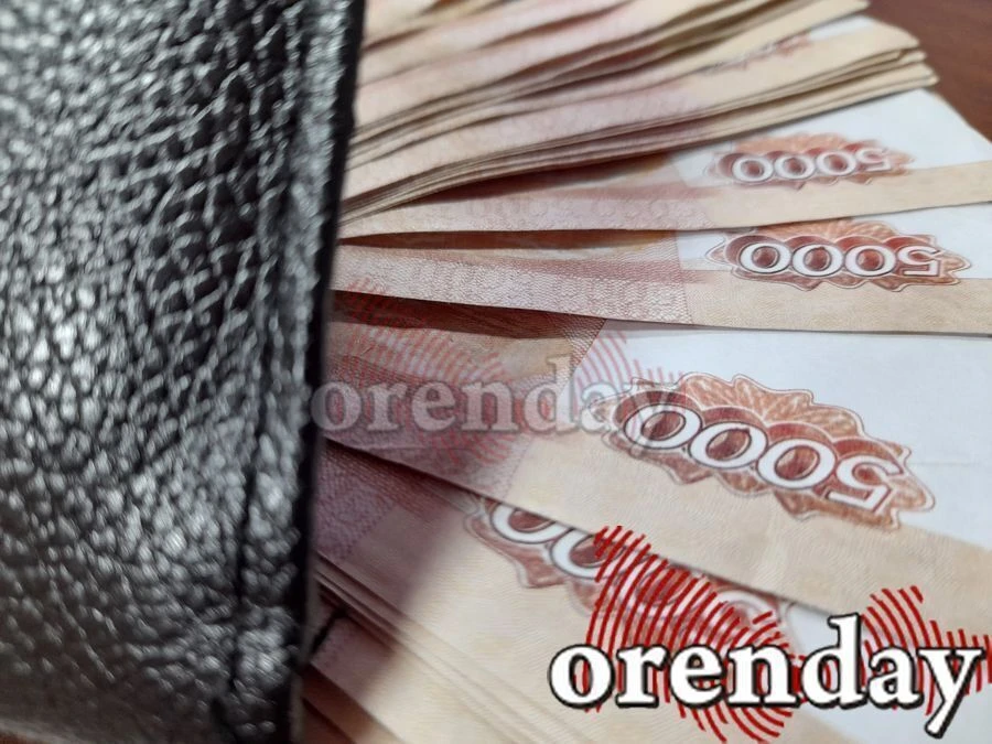 В Оренбурге пенсионерка отдала мошенникам более 6,7 миллиона рублей