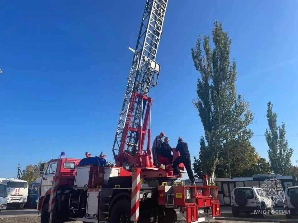 В Херсонской области повысили квалификацию операторов пожарной автолестницы