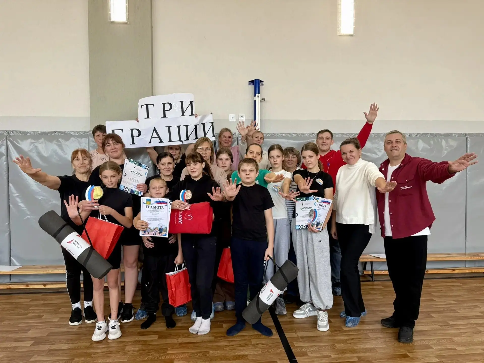 Сегодня на базе Новоромановской школы состоялся муниципальный этап спортивного семейног...