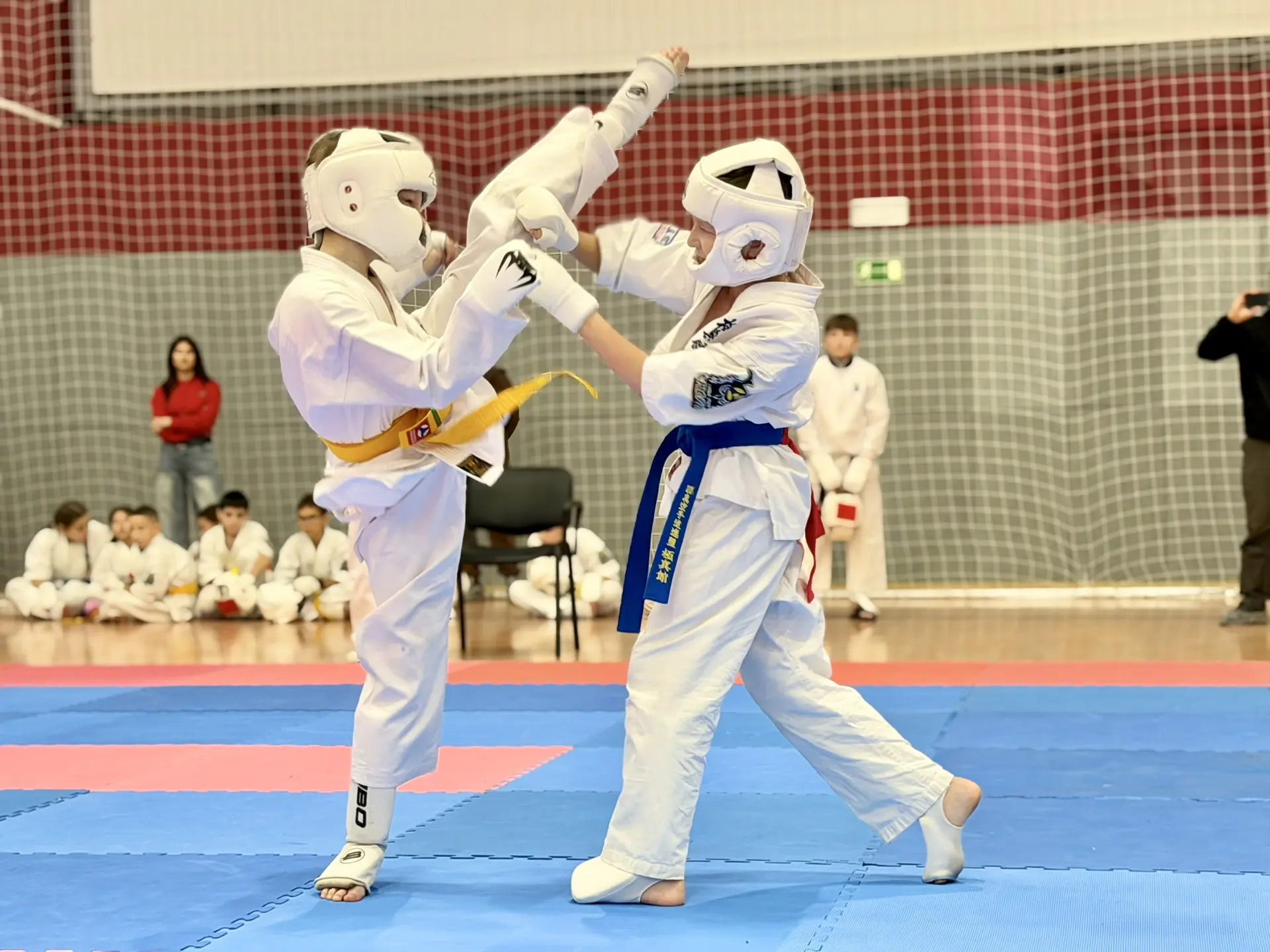 🥋 В Тарко-Сале назвали имена победителей и призёров районных соревнований по киокусинкай